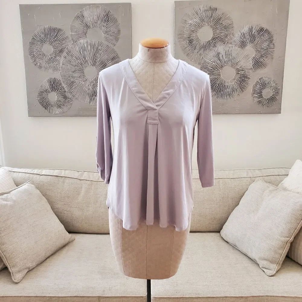 LUSH | Perfect Roll Tab Sleeve Henley Top - size Small in Light Grey